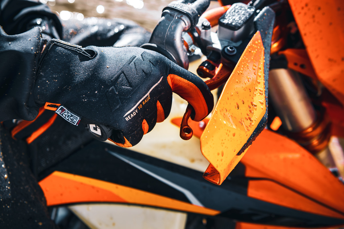 ktm clothing